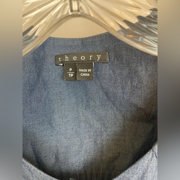 Theory, “Sebiya” Praia chambray dress, full front zip, front pockets size P NWOT - Picture 3 of 15
